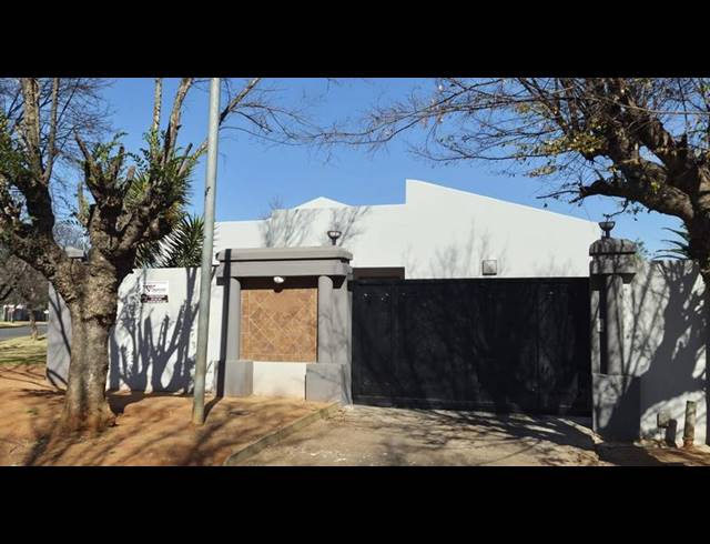 9 BEDROOM HOUSE FOR SALE IN DALVIEW